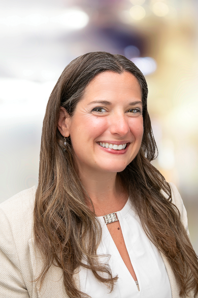 Portrait of Nicole Schreibstein, REALTOR® | NRLUX.